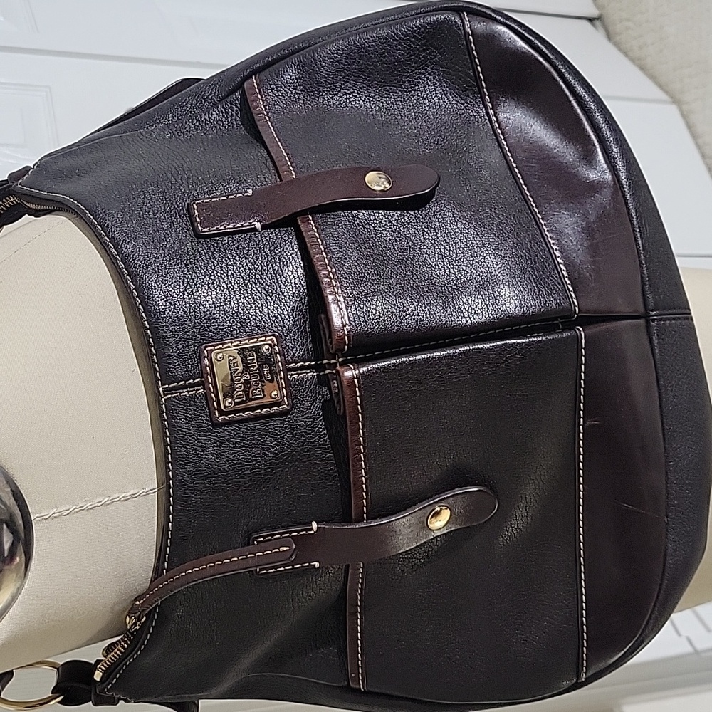 Dooney & Bourke bag